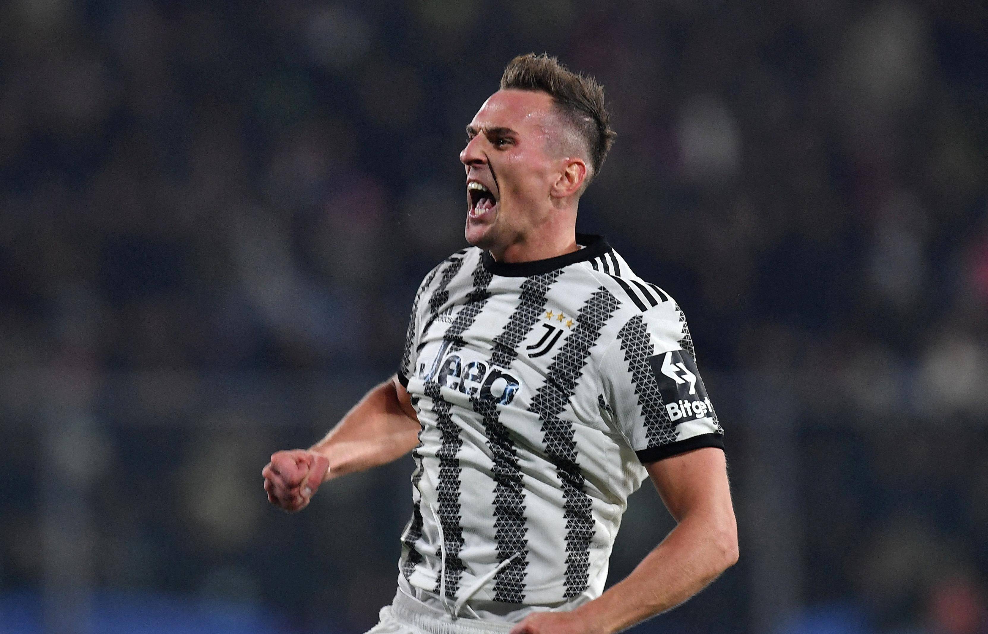 尤文图斯压制对手，轻松晋级淘汰赛