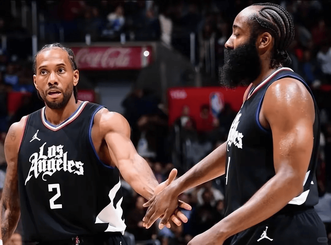 伦纳德重返快船与前队友对决