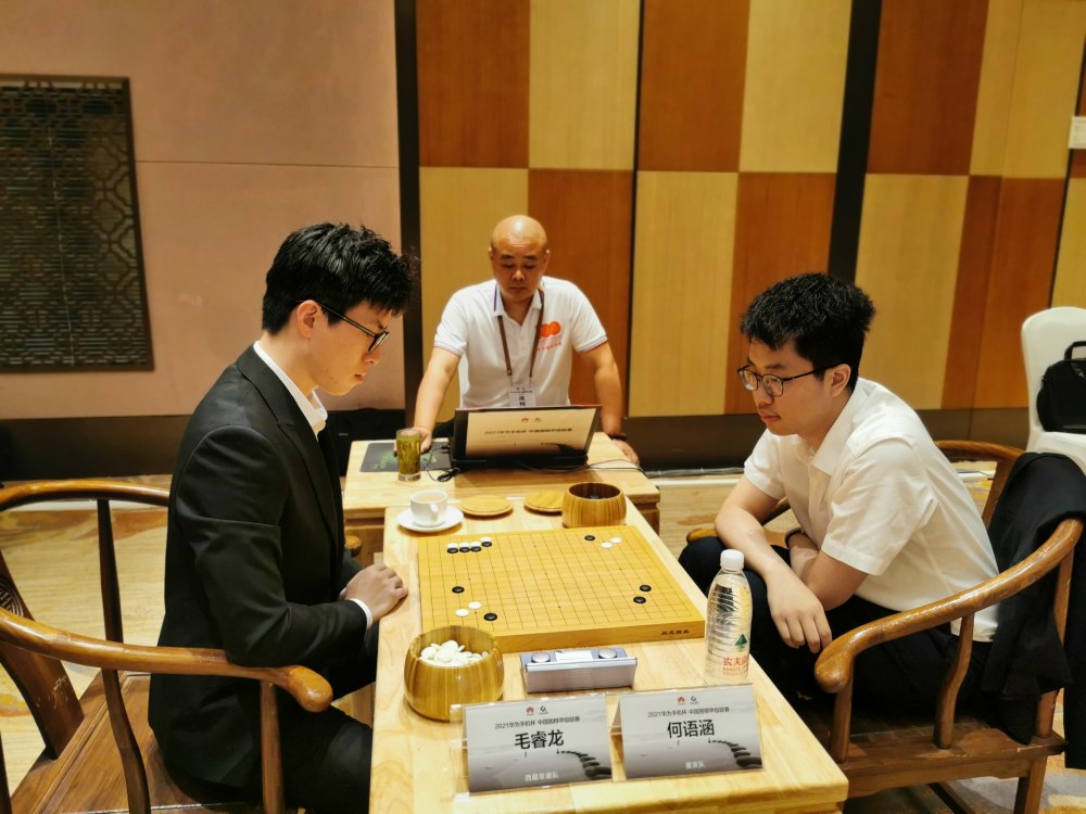 西藏队在比赛中超越对手险胜