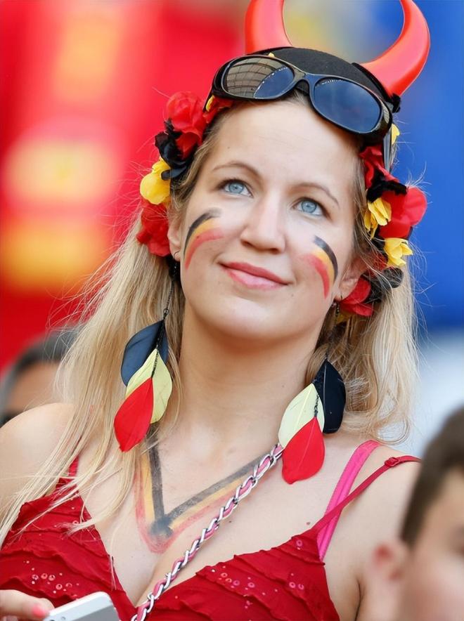 比利时乒乓球队强势波兰乒乓球队，奥恰洛夫制霸全场的简单介绍