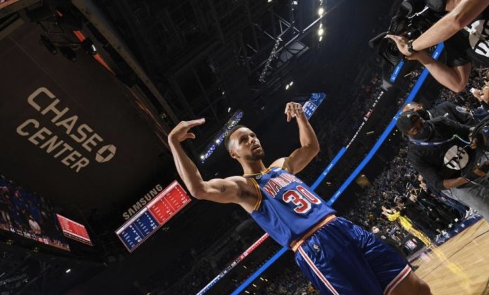 包含爵士连胜结束,战绩止步八连胜的词条 包含爵士连胜结束,战绩止步八连胜的词条