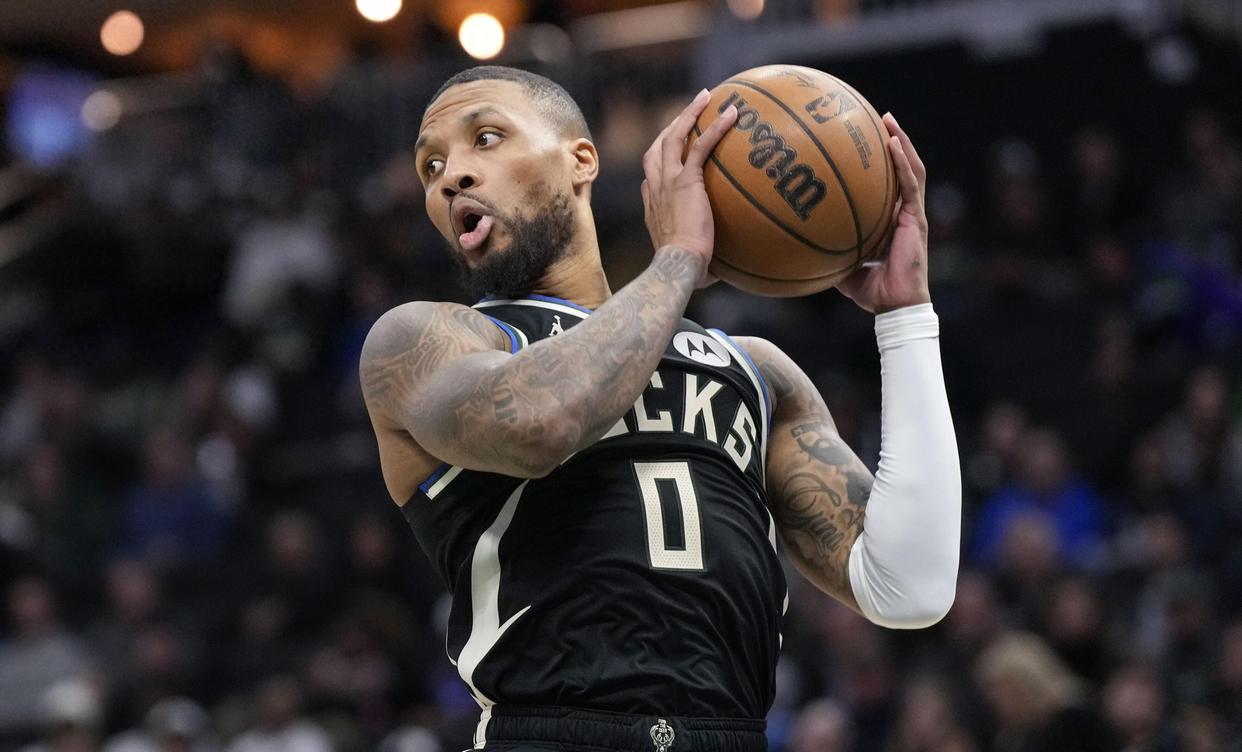 加拿大男篮血洗雄鹿，利拉德打破历史纪录