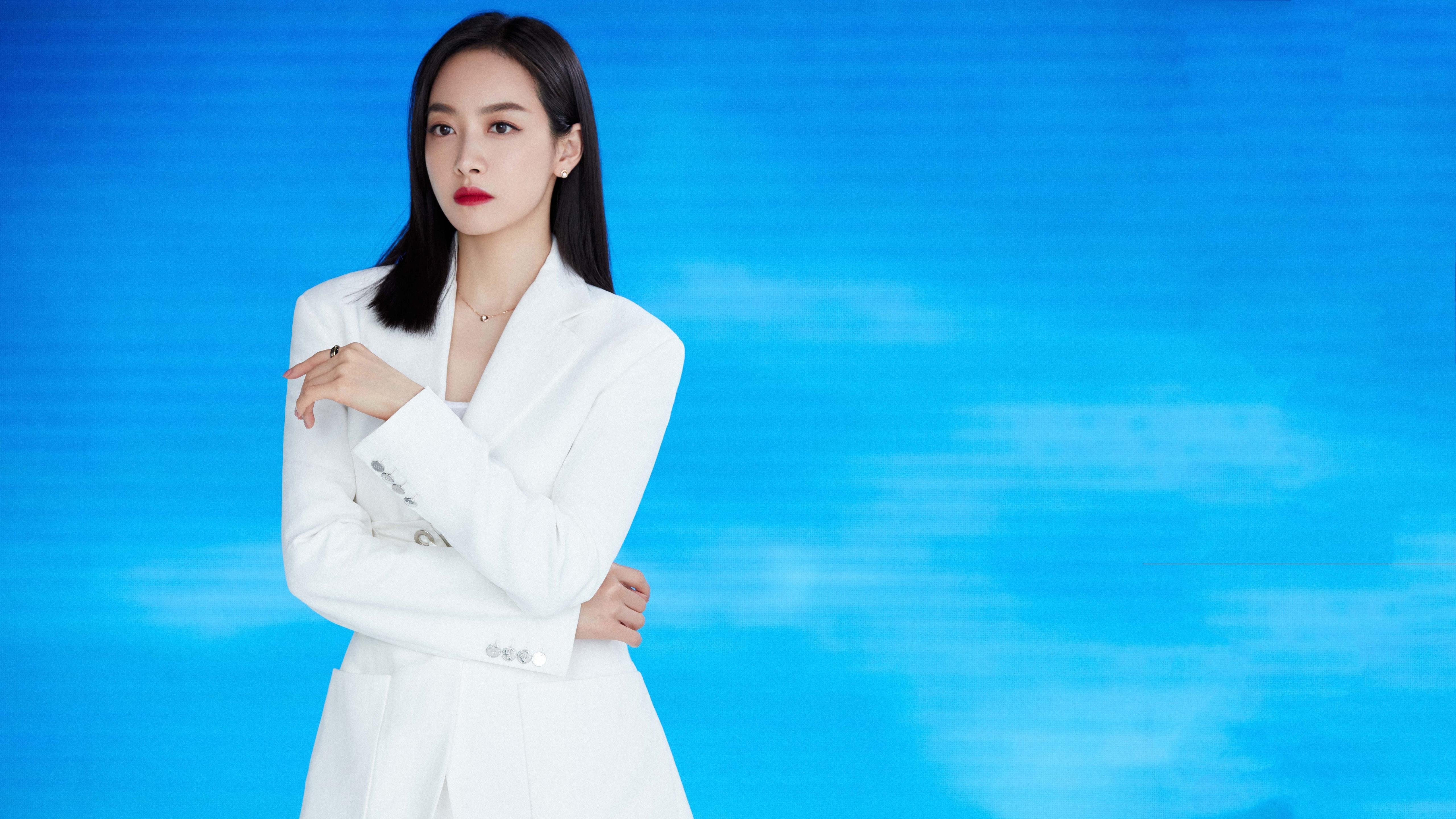 骑士挥镰收割热火,库里末节15分化身关键先生