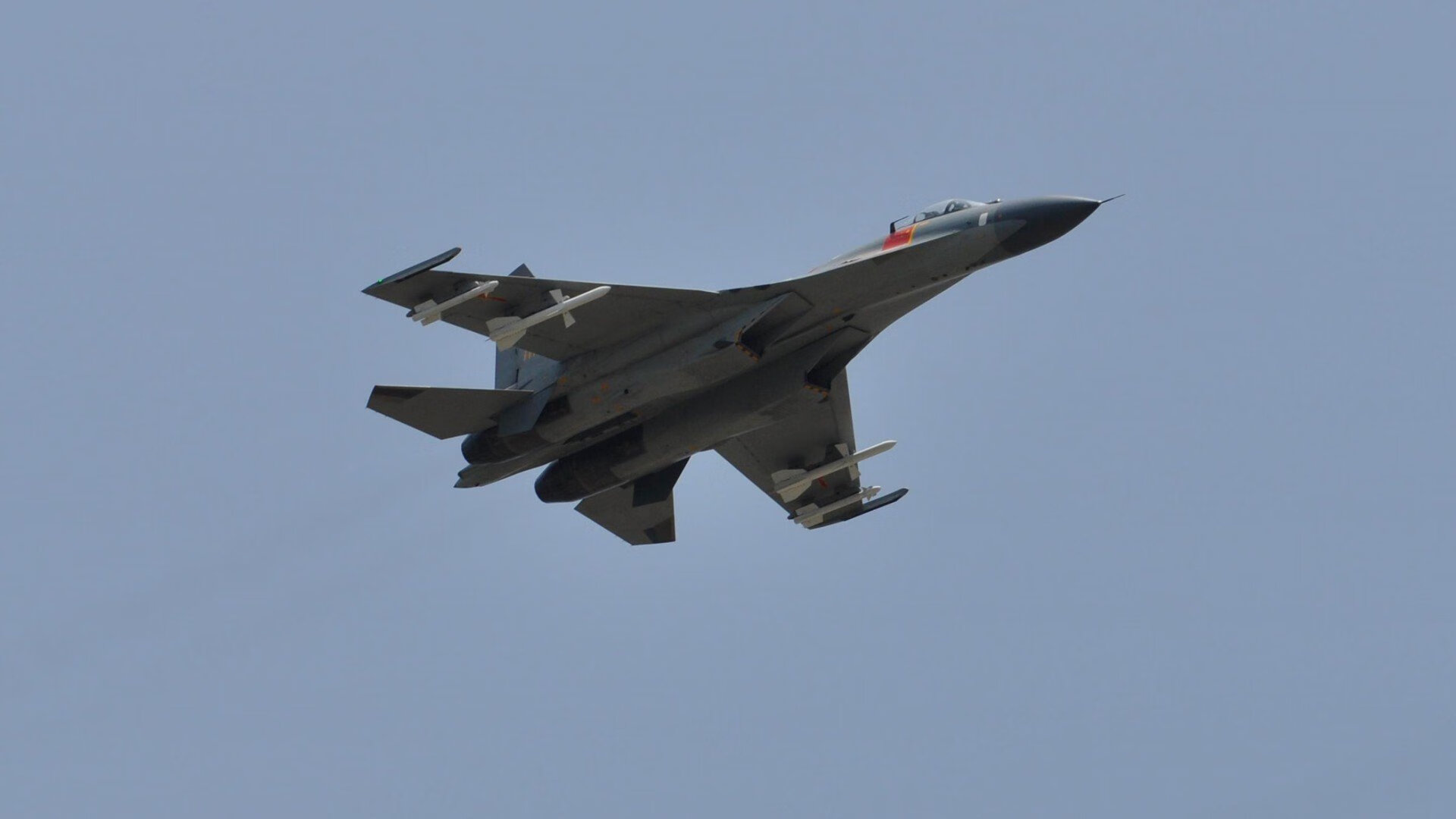 绿茵革命,当黄色潜水艇碾碎金字塔,日本武士在伯纳乌点将封神