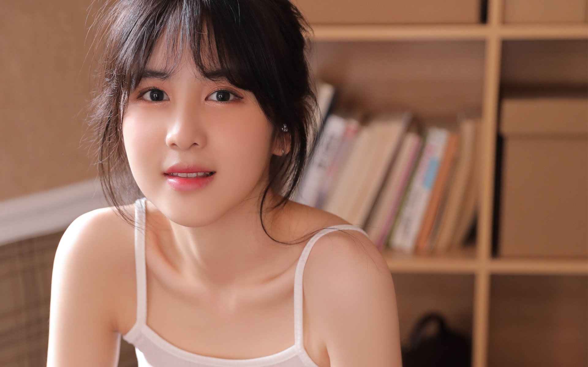 拉文横扫关键战,深圳闪电击溃独行侠,一场跨越篮球世界的战术完胜