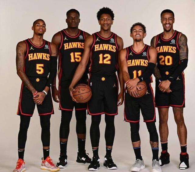 深圳队对阵老鹰，浓眉发挥堪称完美