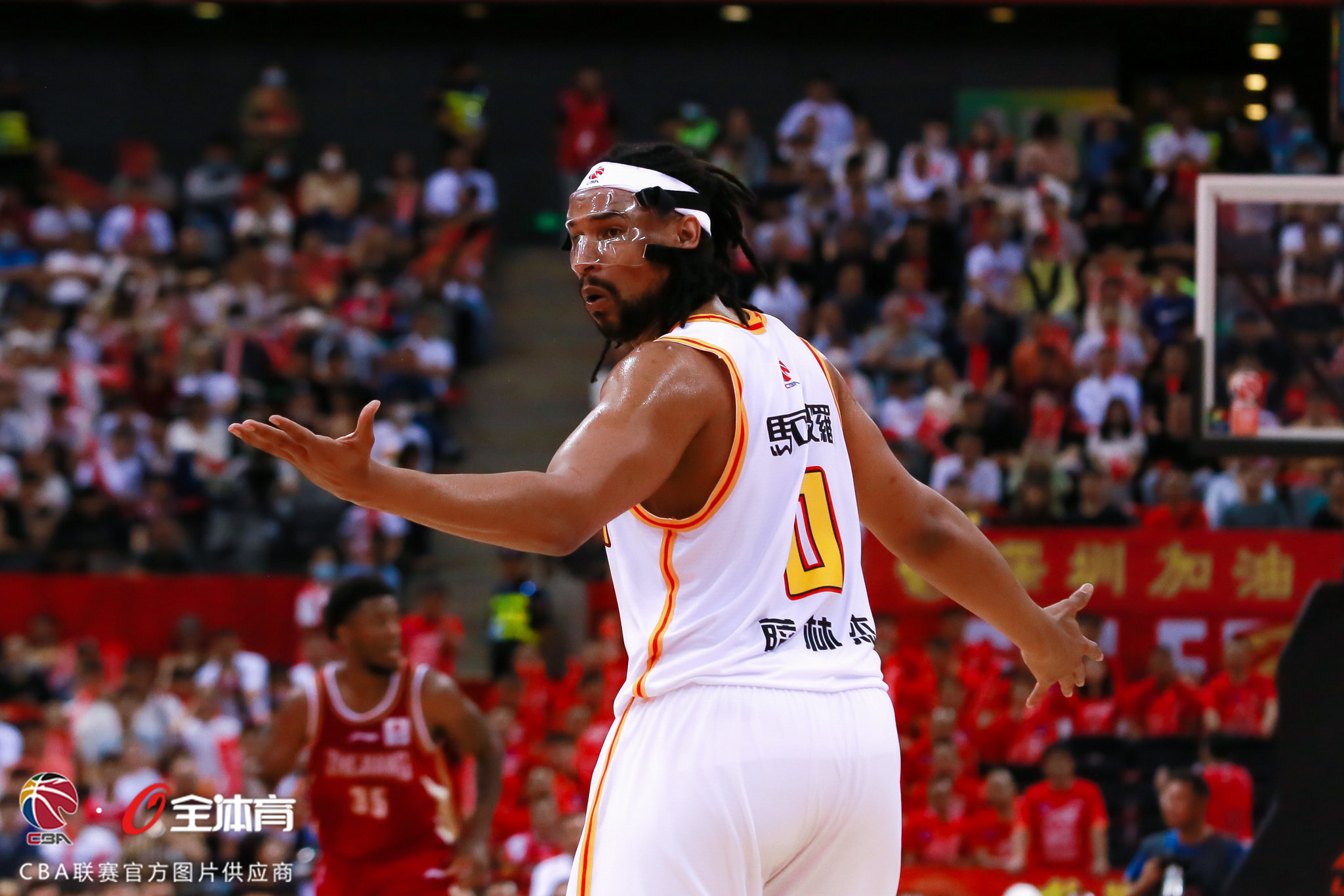 恩比德大场面先生，深圳队加时取胜浙江队